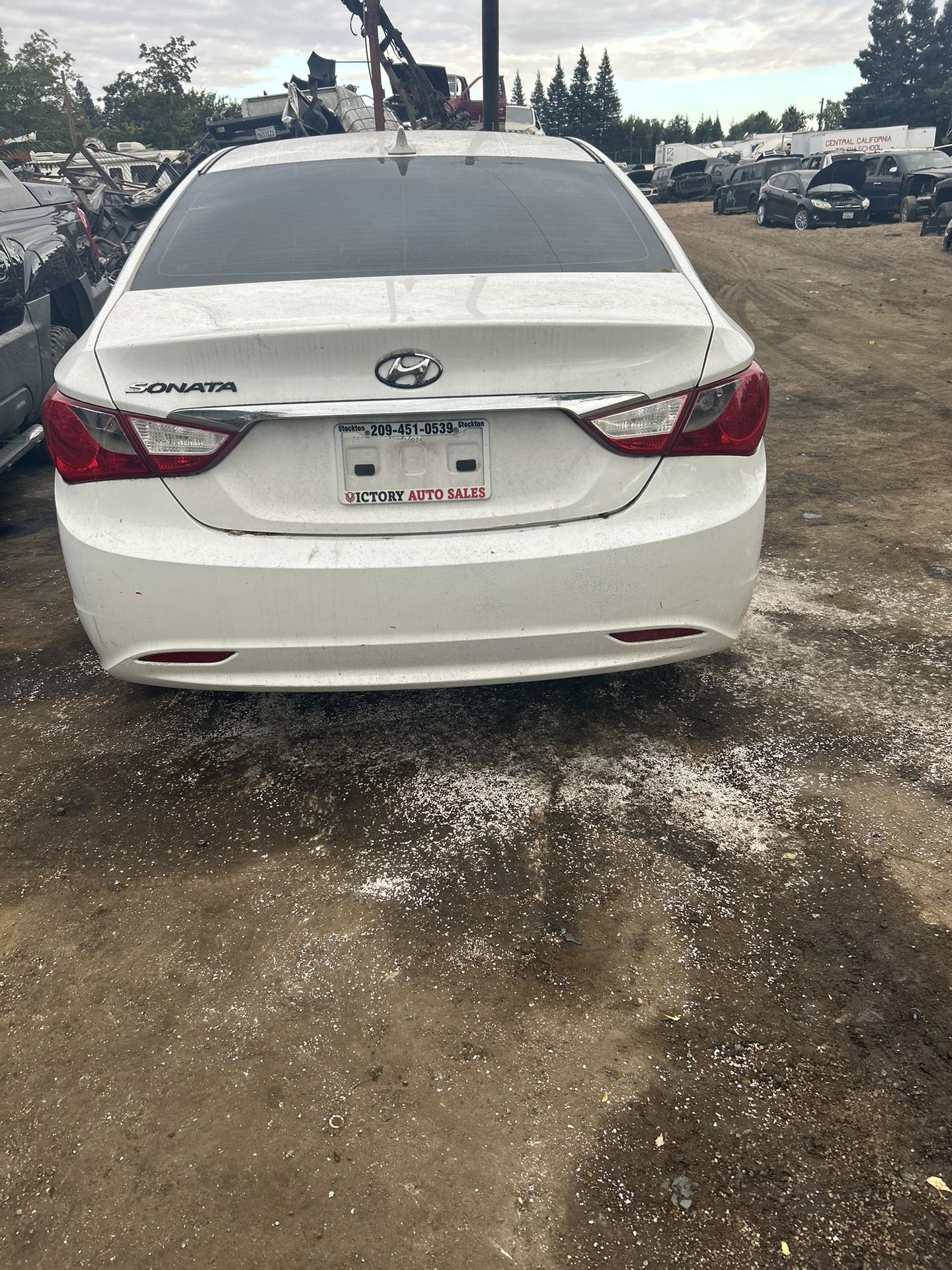 2011 Hyundai Sonata For Parts Only