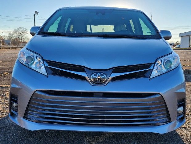 2018 Toyota Sienna