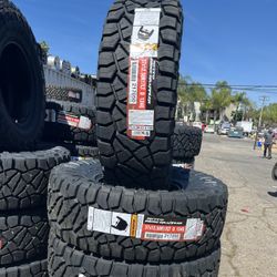 37x12.50R17LT NITTO RIDGE GRAPPLER 