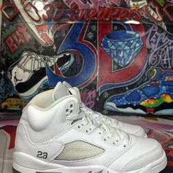 Jordan Retro 5 “White Metallic”