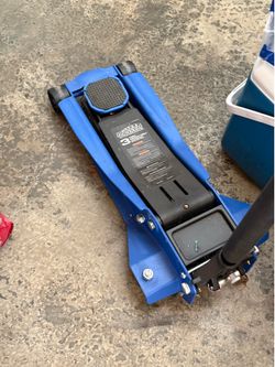 Low profile Car jack