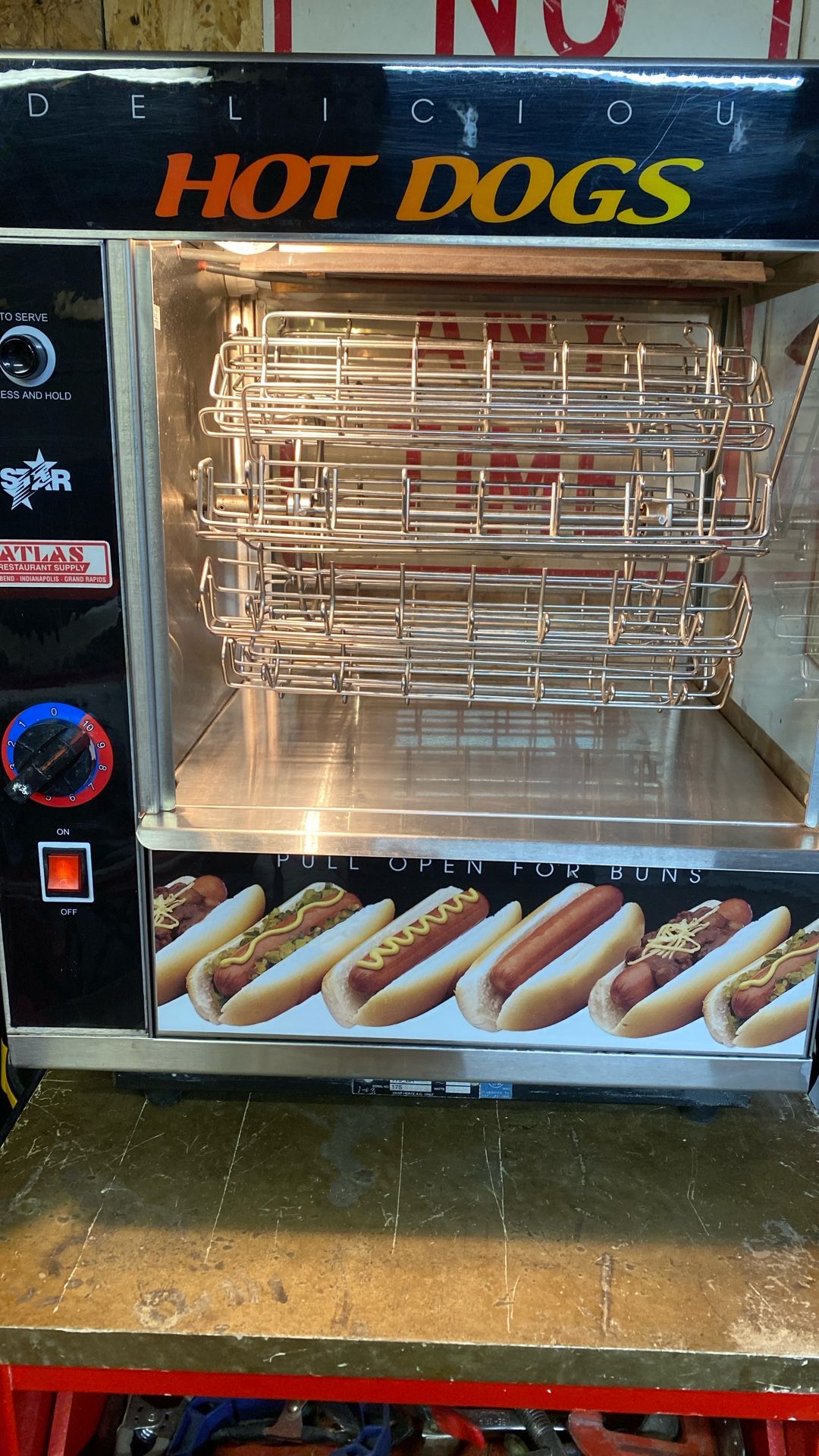 Star 175CBA Cradle Broil-O-Dog Hot Dog Broiler, 36 hot dogs, 32 buns