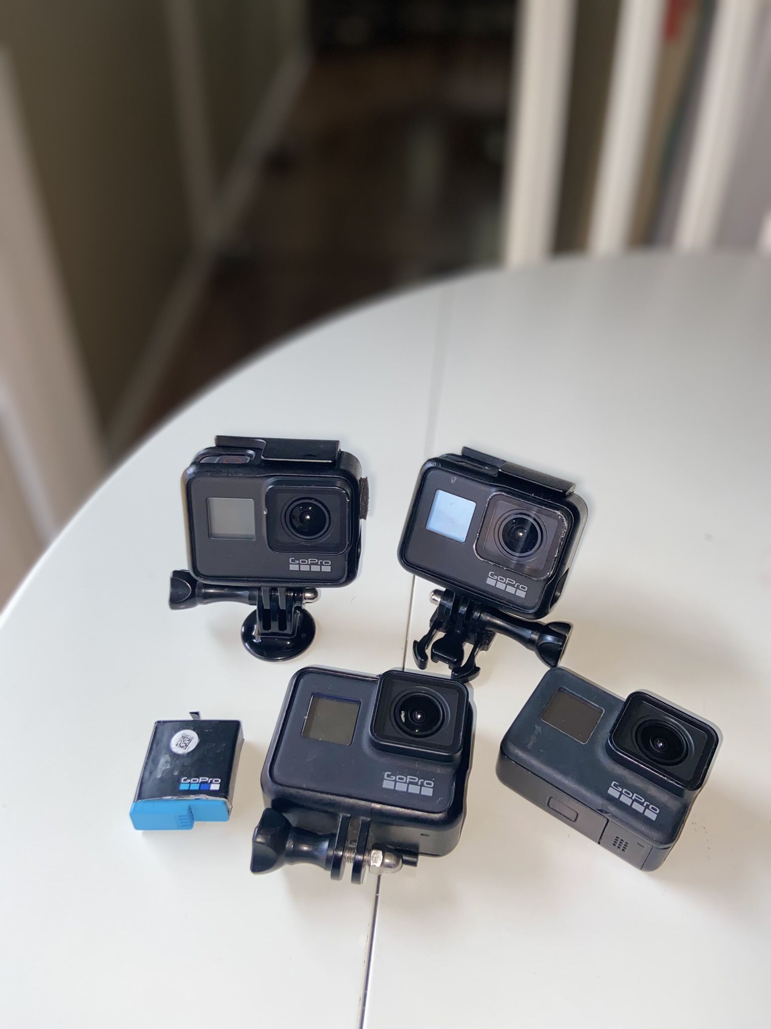 Gopro Hero 7 Black Camera (COMES WITH MICRO SD CARD AND PROTECTIVE CASE!)