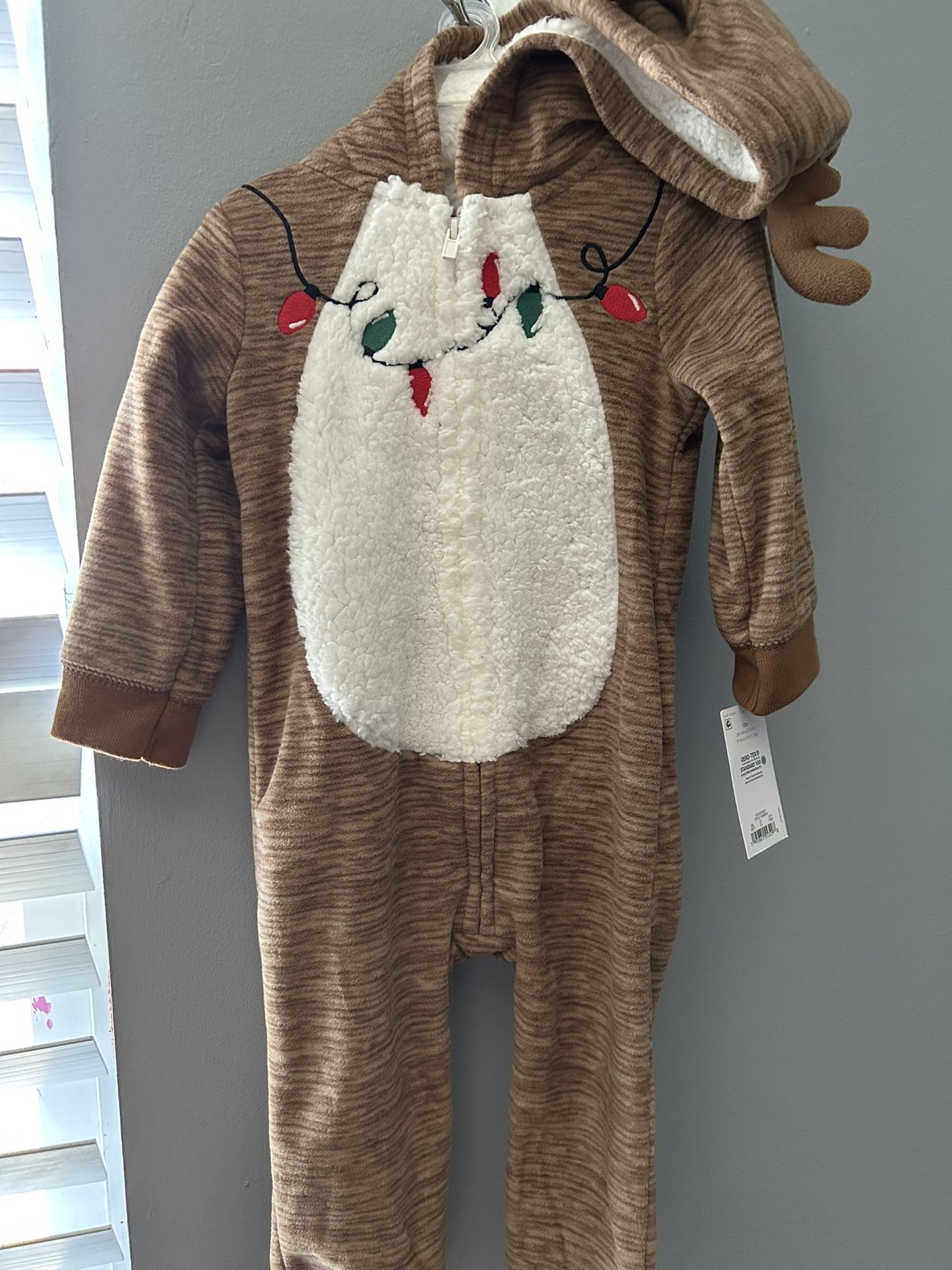 Baby reindeer outfit, size 12 months new with tags