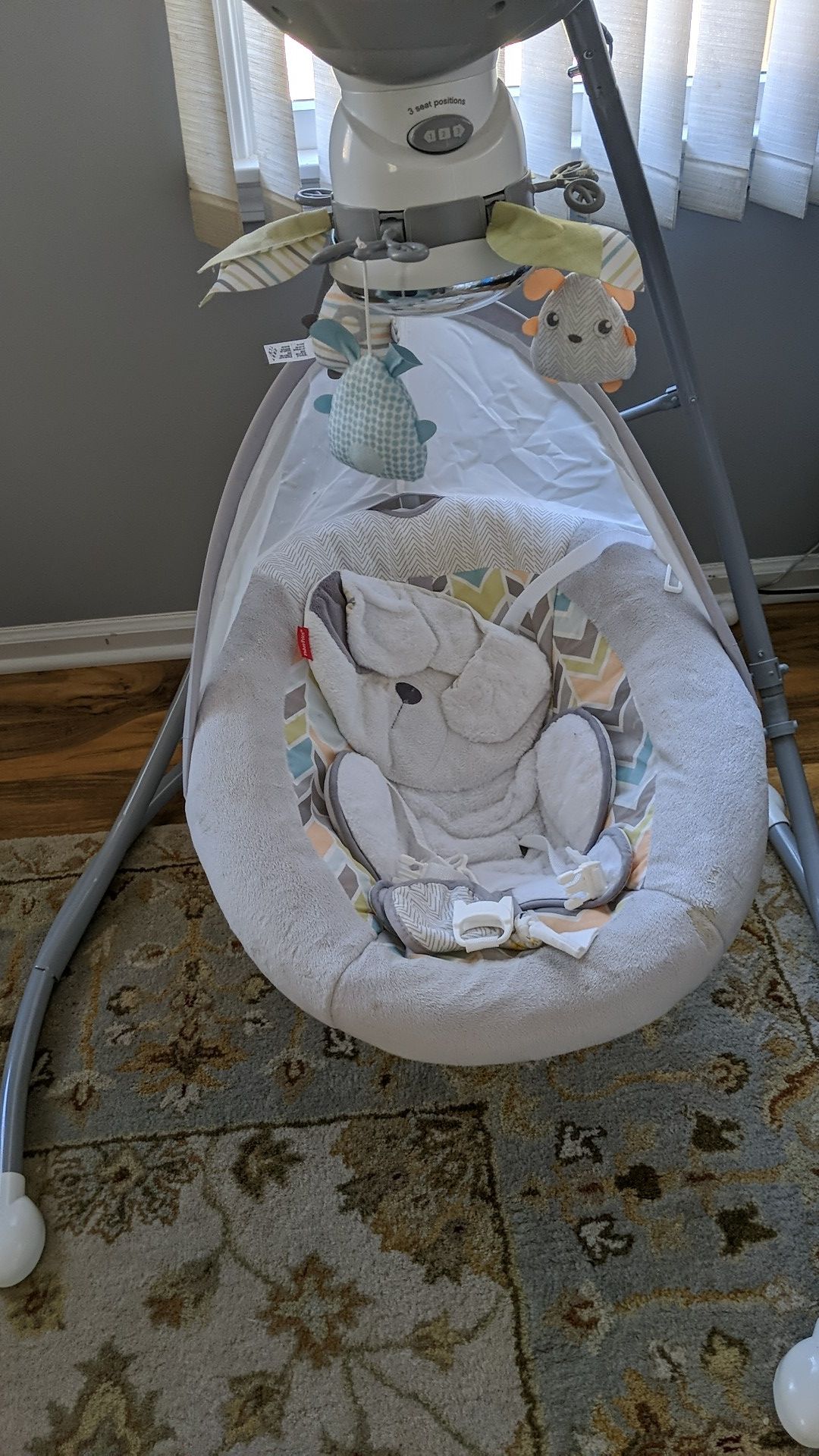 Barely used baby swing, changes to 3 positions. Smoke free house