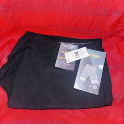 New with Tags ~ Men’s Size 2XL ~ Work Out Shorts W/compression & Dry Wick Insert