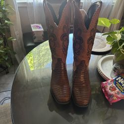 Men’s Boot Size 10