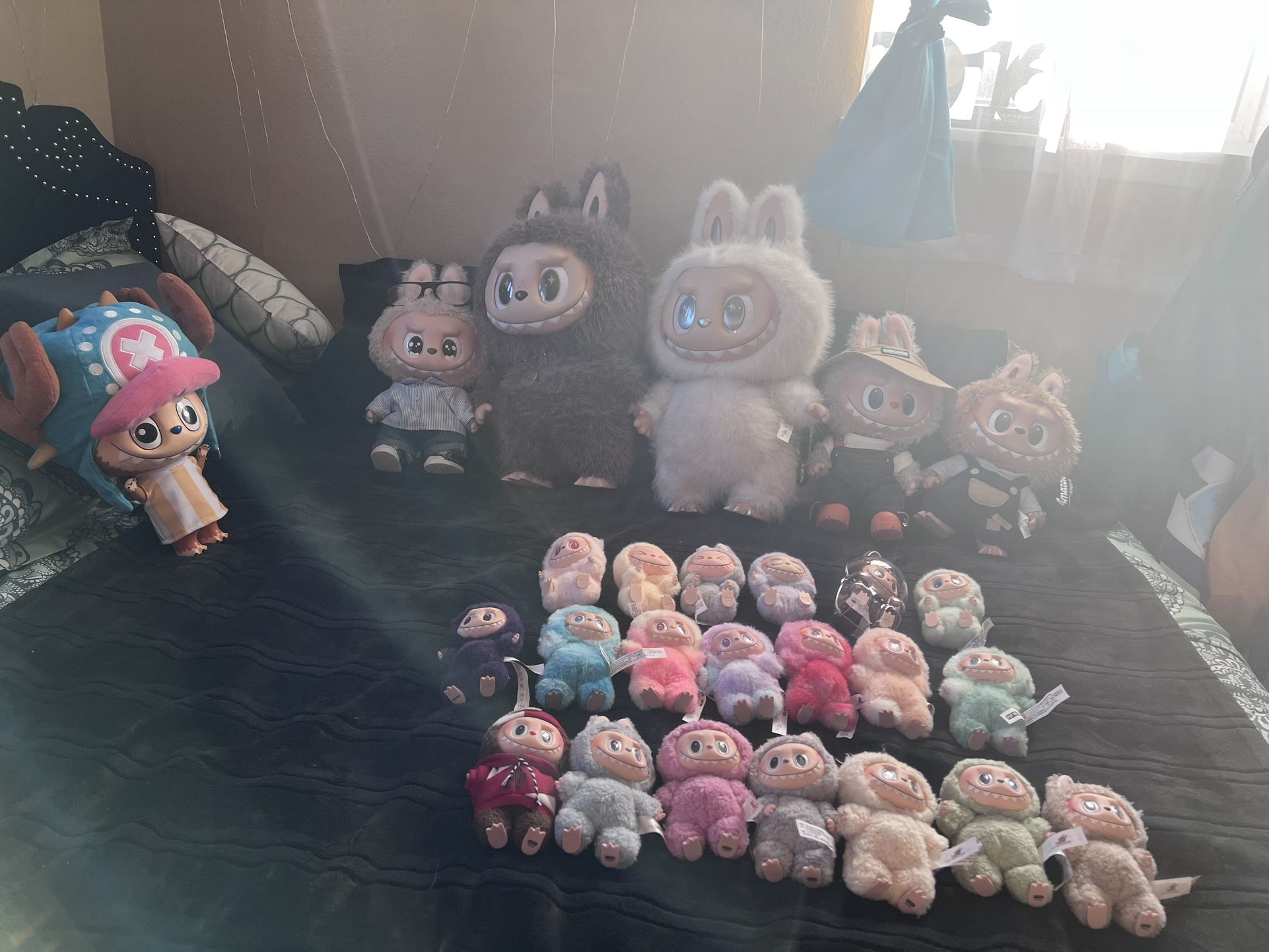 Pop Mart & Friends – Rare Sets, Secret Chasers, and a Mega-Size Chopper!