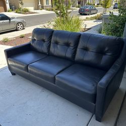 Leather Couch 86”37”41” Brown  cappuccino Color