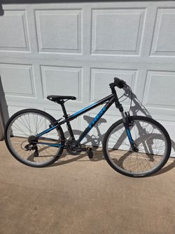 Trek 820 Mountain Bike