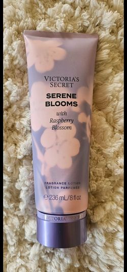 VICTORIA'S SECRET SERENE BLOOMS LOTION