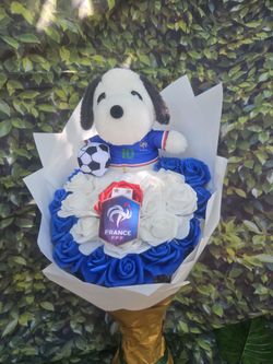 12"France,Snoopy forever flower arrangement