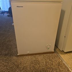 Like New! Hisense 5.0 Cu. Ft. Chest Freezer (Only 1 Month Use) – Cedar Rapids