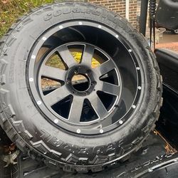 Moto Metal 20x12 35x12.5 