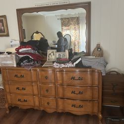 Dresser 2 Night Stands