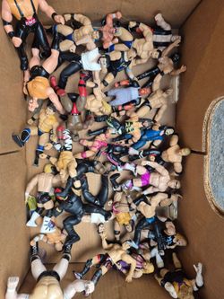 30+ wwf/wwe wrestling figures