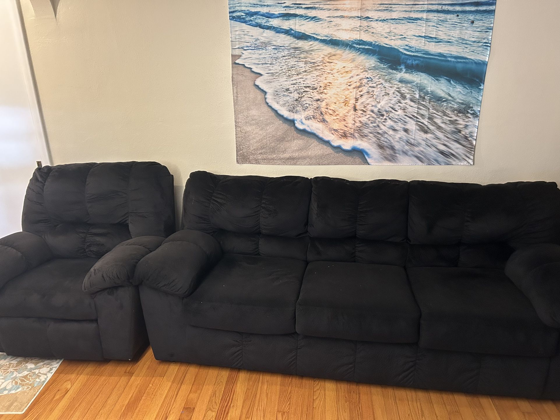 Sofa & Rocker/Recliner Set