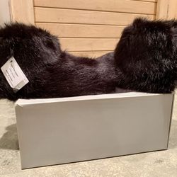 UGG BLACK AMARY FUR/ WOOL SLIPPER BOOTS, WOMEN SIZE 7. NEW IN BOX