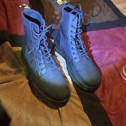 Dr Martin Shoes Size 10