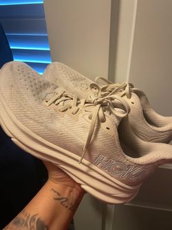 HOKA Clifton 9 size 9.5 women new worn 2x
