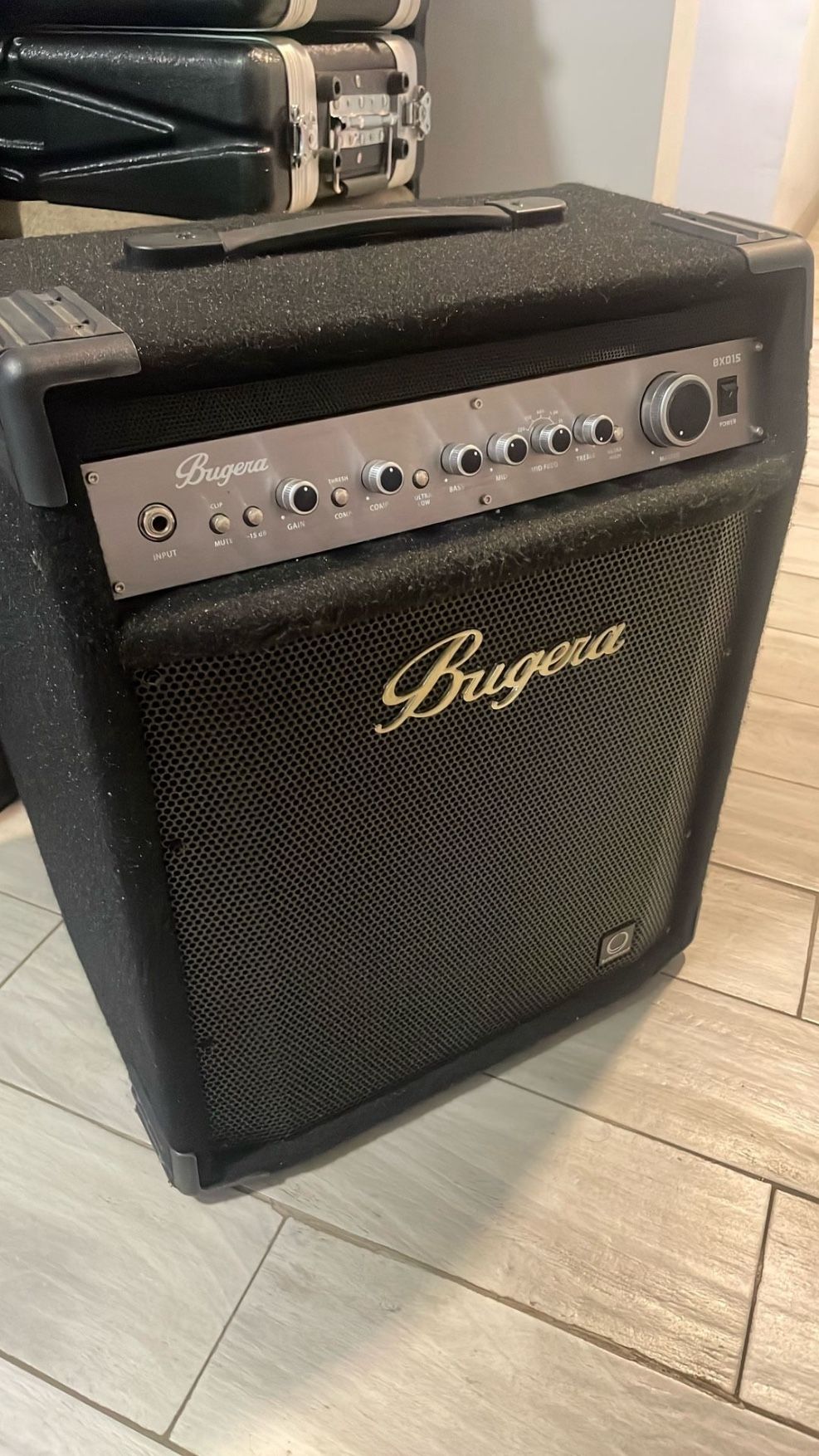 Bass Amp (message to buy)