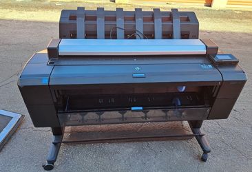 HP DesignJet T2530 Plotter printer + multiple boxes of ink