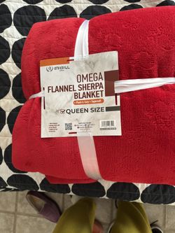 OMEGA FLANNEL SHERPA BLANKET - QUEEN SIZE