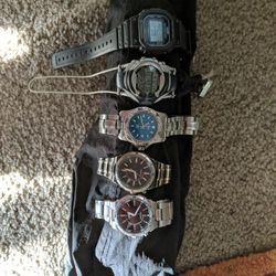 Lot Of 5 Men's Watches 
