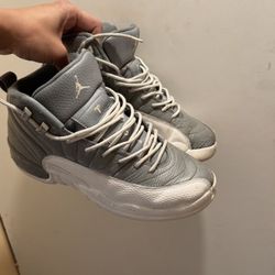 JORDAN 12S
