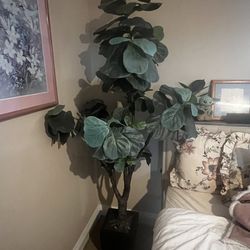 Large Plastic Tree Decoration