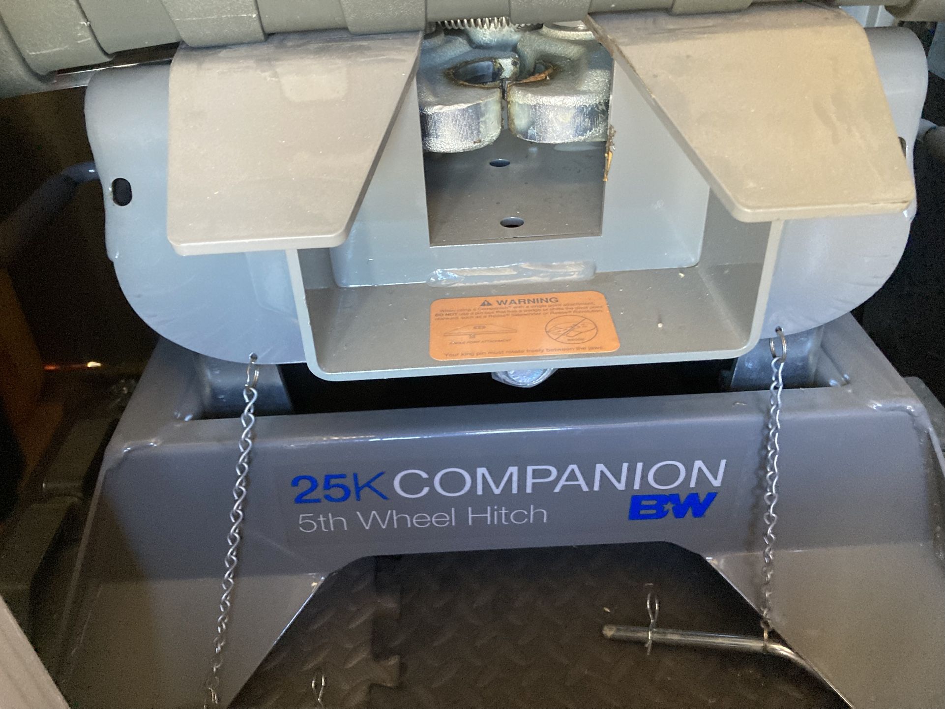 B&W 25K Companion 5th Wheel Hitch