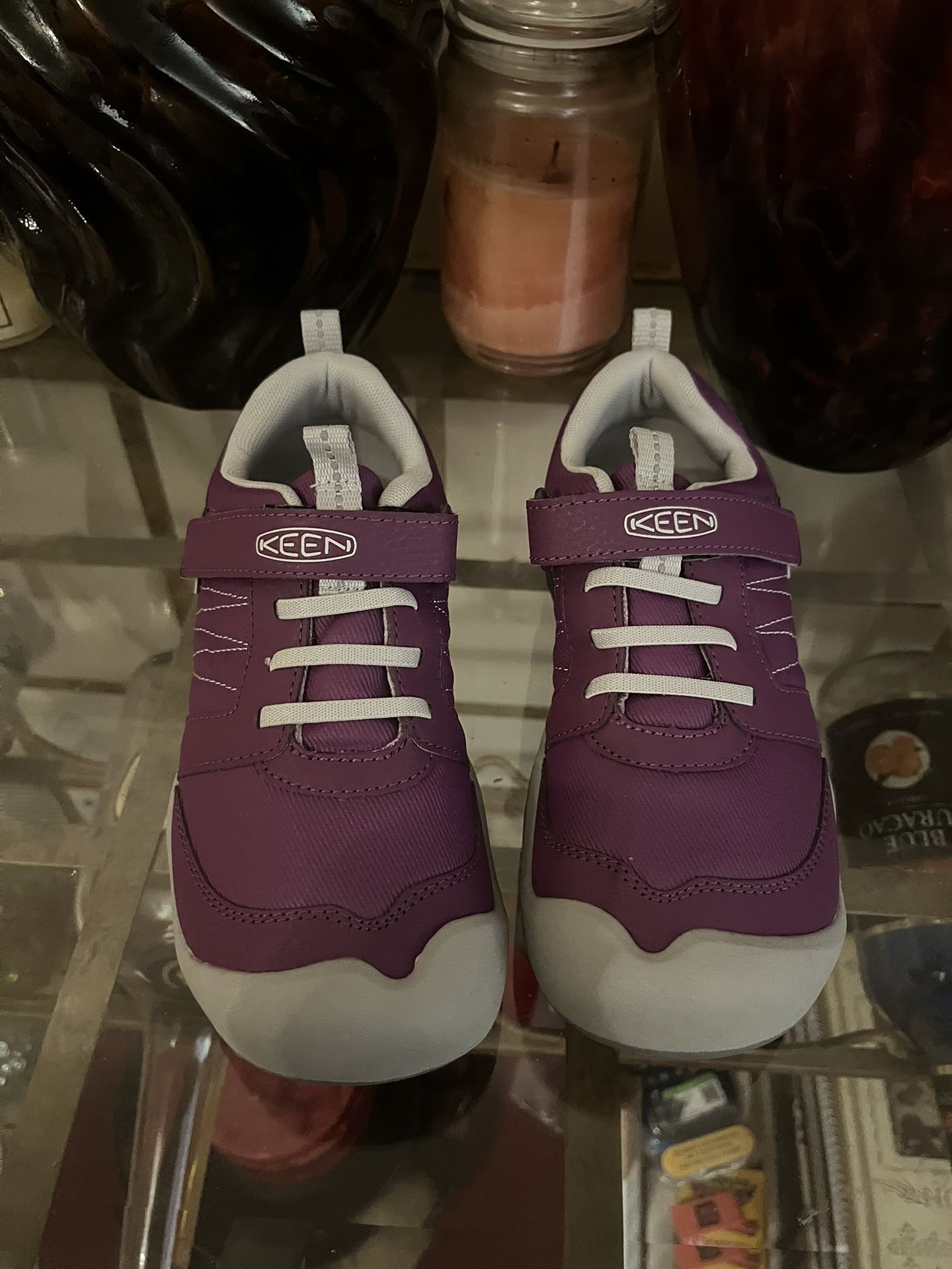 Keen Girl Shoes Size 3