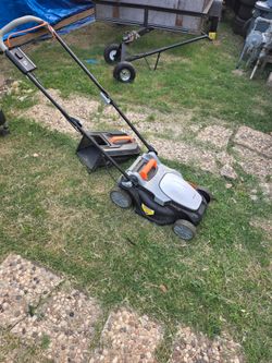 Electronic lawnmower