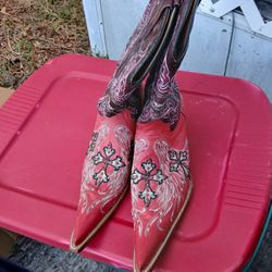 Men's Boots Size 10.5. $20.00 Each