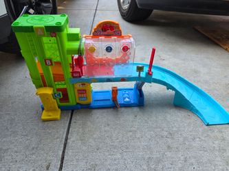 Little people car track