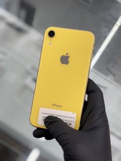 iPhone XR 64GB Factory Unlocked 