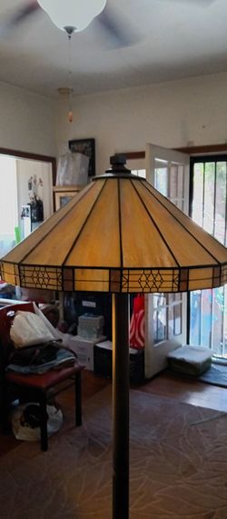 Vintage Tiffany Style Tall Lamp