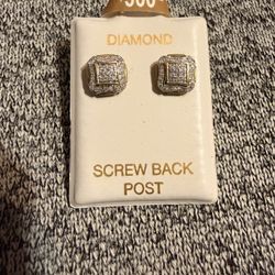 14K Gold Earings w/ 1/8 CT Dimonds & Screwback