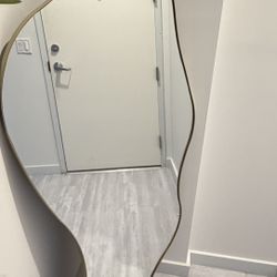 modern asymmetrical mirror ( Espejo moderno Asimétrico ) 