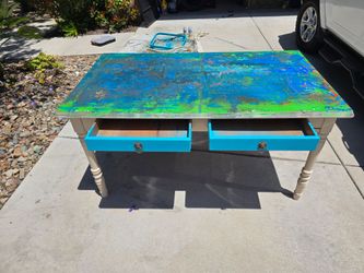 Fun table / desk