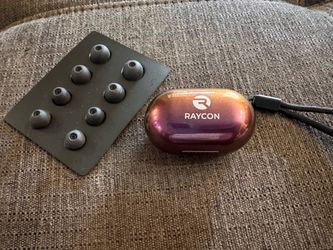 Raycon Wireless/Bluetooth Earbuds