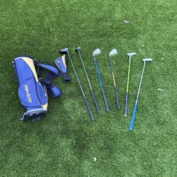 Top Flite XLj Junior Golf Club and Bag Set, Right Handed
