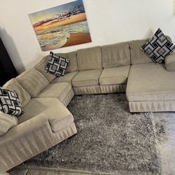 🌟 Ashley furniture 6pc modular sectional couch 🛋 ( FREE DELIVERY)