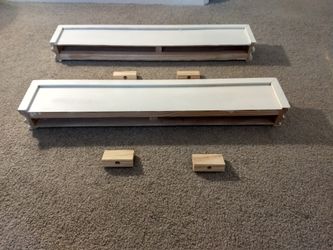Set of 2 Shelves