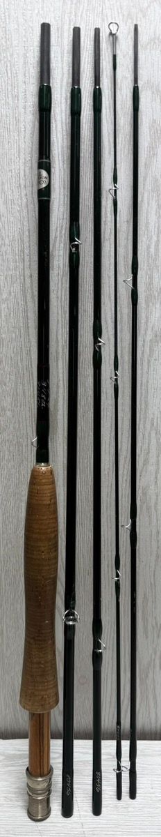 R.L. Winston LT Fly Rod 8'9" 4wt 5pc 3 1/8oz (A1G013489)