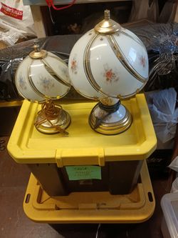 Two touch lamps big one for 20.00 small 15.00