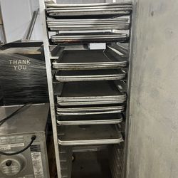 Baking Rack With Trays