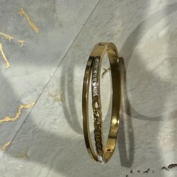 Gold Bracelet With Diamonds 