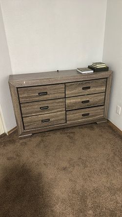 Full-room: .wardrobes with drawers