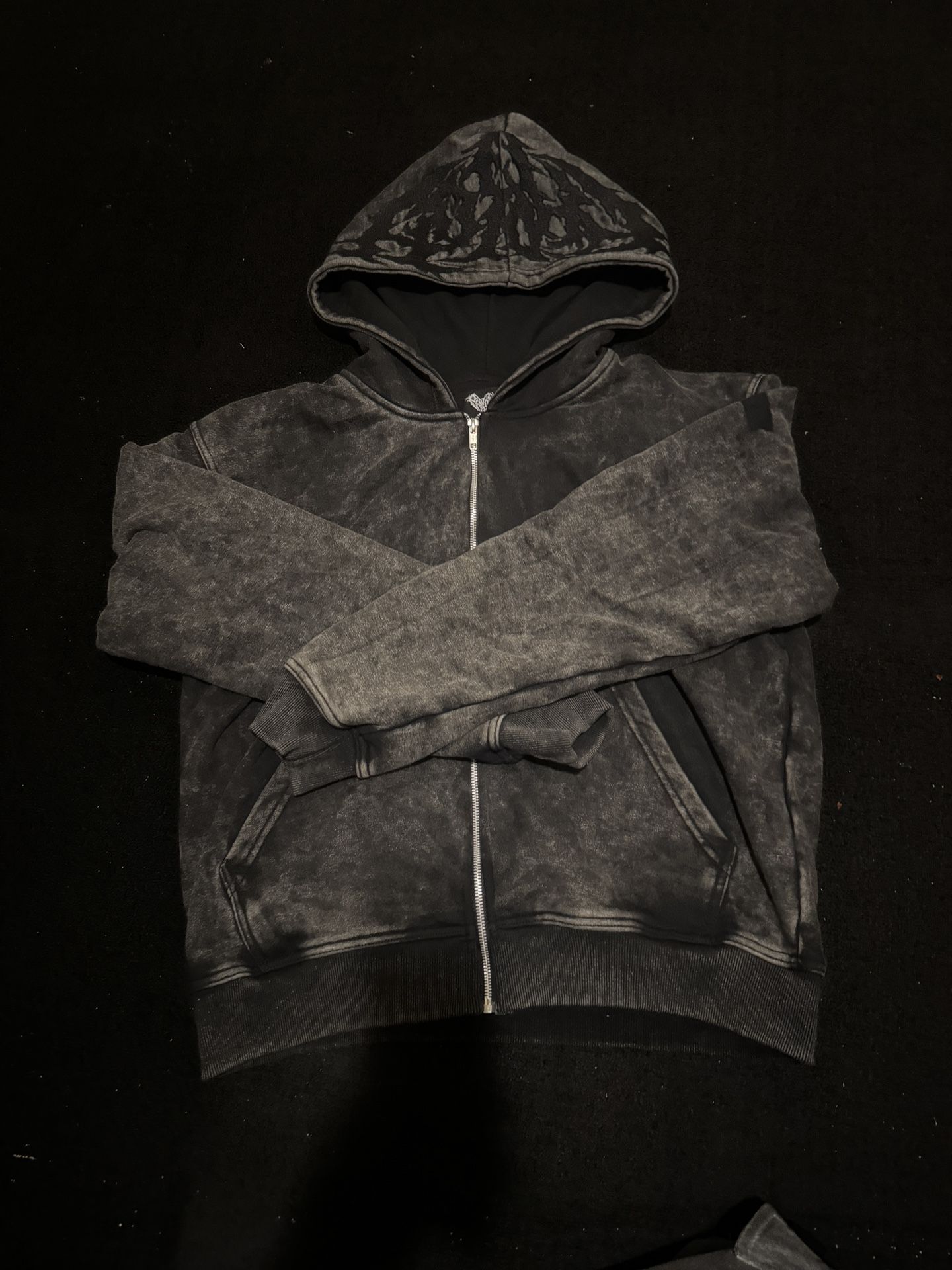 Pholoh Zip up